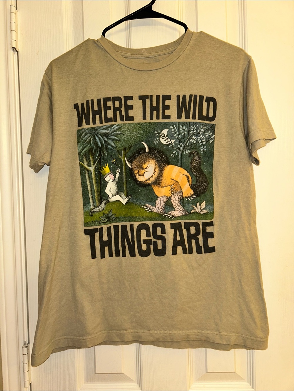 NWOT Where the Wild Things Are Graphic T-shirt Cotton USA Tan Mens Medium